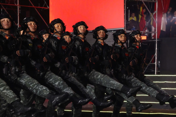 40.000 kh&aacute;n giả lan tỏa mạnh mẽ tinh thần tự h&agrave;o d&acirc;n tộc - Ảnh 6.