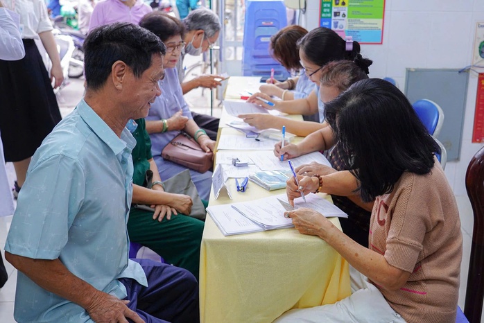 Y tế TP HCM đột ph&aacute; với m&ocirc; h&igrave;nh đa tầng - đa cực - Ảnh 1.