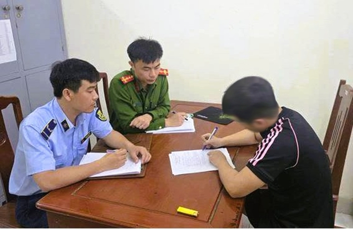 "Chặt ch&eacute;m" kh&aacute;ch du lịch 200.000 đồng gửi xe &ocirc; t&ocirc; ở Sầm Sơn - Ảnh 1.