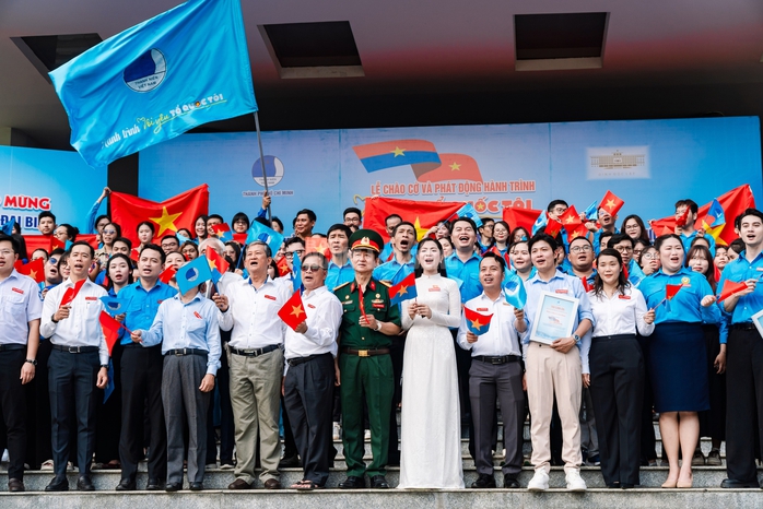 VIDEO: Khởi động H&agrave;nh tr&igrave;nh &ldquo;T&ocirc;i y&ecirc;u Tổ quốc t&ocirc;i&rdquo; năm 2026 - Ảnh 1.