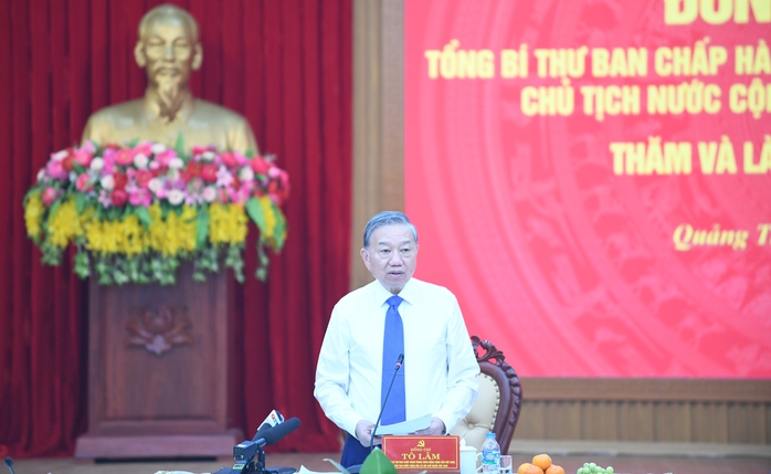 Tổng B&iacute; thư, Chủ tịch nước T&ocirc; L&acirc;m: Quảng Trị cần t&aacute;i định vị kh&ocirc;ng gian ph&aacute;t triển - Ảnh 2.