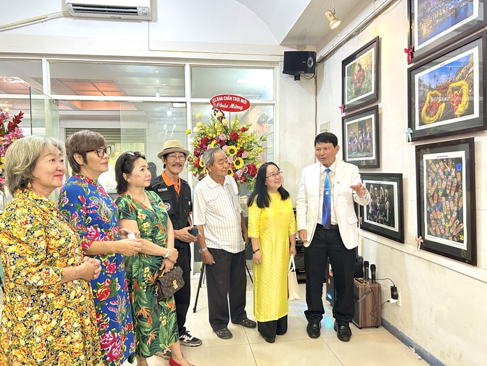 Sắc xu&acirc;n rực rỡ qua ống k&iacute;nh nghệ sĩ nhiếp ảnh cả nước - Ảnh 1.