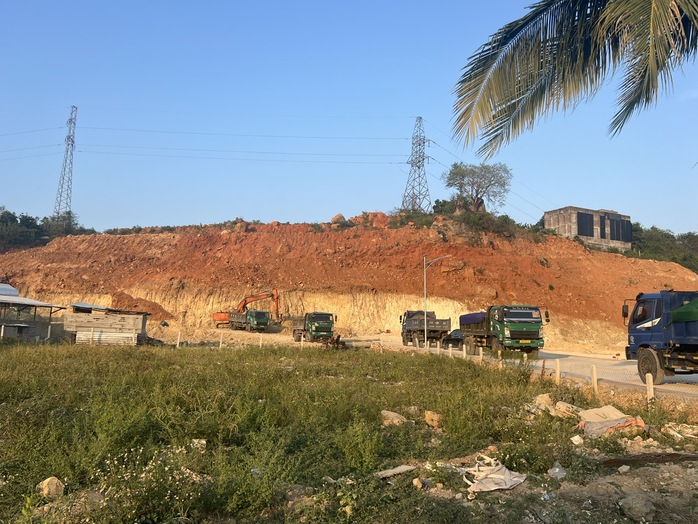 Vụ cạo sạch quả đồi ở Di&ecirc;n Lạc: X&aacute;c định mức độ vi phạm h&igrave;nh sự - Ảnh 3.