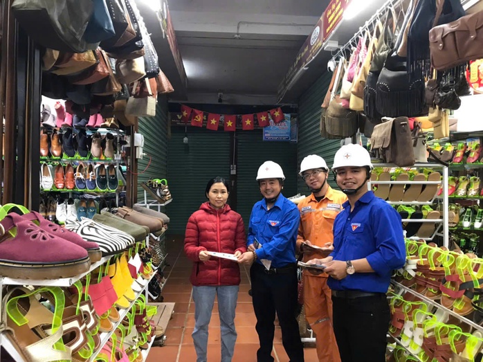 Chủ động sử dụng điện an to&agrave;n, tiết kiệm để tr&aacute;nh "sốc" với tiền điện - Ảnh 2.