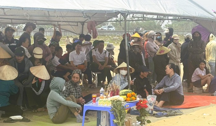 Đ&atilde; t&igrave;m thấy thi thể 2 nam sinh 12 tuổi mất t&iacute;ch khi đi tắm biển - Ảnh 2.