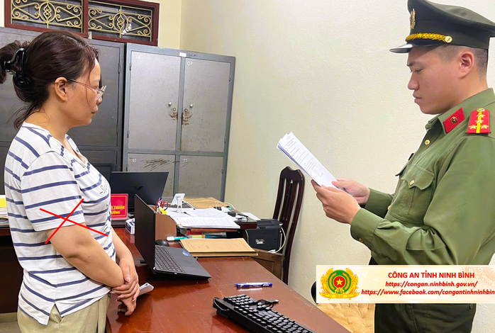 Bị người phụ nữ giả trai "t&aacute;n tỉnh", 1 người phụ nữ bị lừa hơn 600 triệu đồng - Ảnh 1.