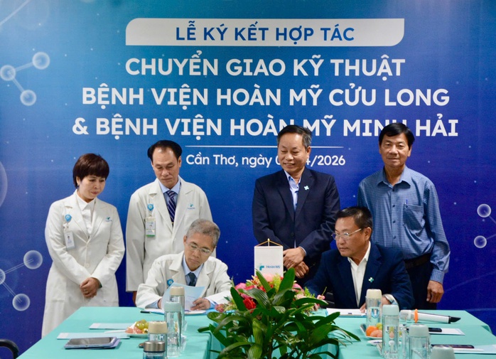 Hai bệnh viện lớn ở miền T&acirc;y hợp t&aacute;c chuyển giao kỹ thuật chuy&ecirc;n s&acirc;u - Ảnh 1.