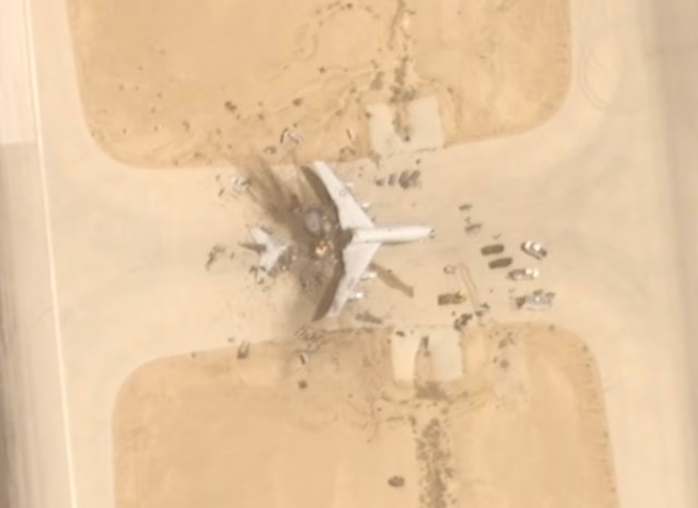 Iran tuy&ecirc;n bố bắn hạ F-35 Mỹ tr&ecirc;n kh&ocirc;ng phận; "m&aacute;y bay mắt thần" phơi x&aacute;c - Ảnh 3.