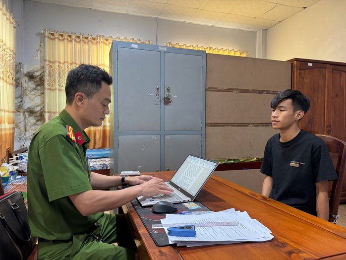 Bắt được đối tượng cướp tiệm v&agrave;ng ở Ph&uacute; Quốc trong năm 2026 - Ảnh 1.