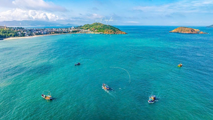 C&Uacute; H&Iacute;CH NĂM DU LỊCH QUỐC GIA: Đ&aacute;nh thức thi&ecirc;n đường du lịch biển - Ảnh 1.