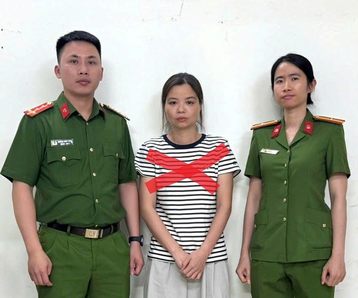 Vũ Thị Mai Phương Lừa đảo gần 200 tỉ với giấy chứng nhận quyền sử dụng đất giả - Ảnh 1.