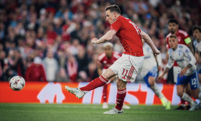 Nottingham Forest hạ Aston Villa, mơ chung kết Europa League sau 46 năm - Ảnh 4.