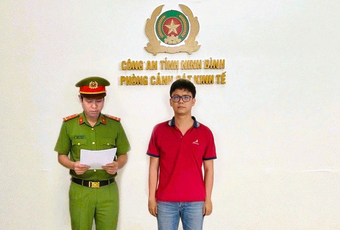 Mua b&aacute;n h&oacute;a đơn khống, một gi&aacute;m đốc c&ocirc;ng ty bị khởi tố - Ảnh 1.