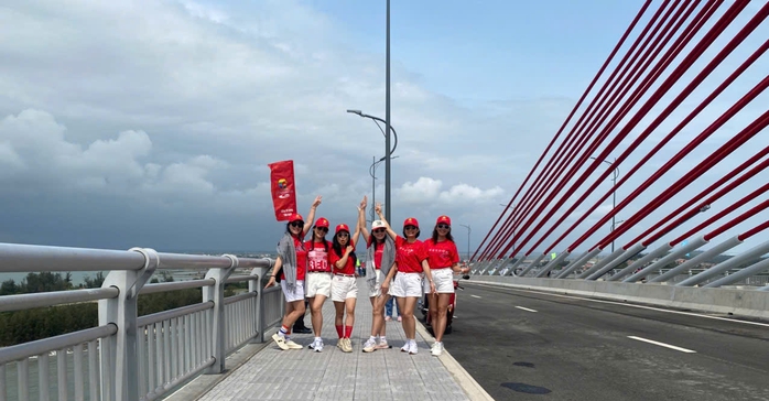 Th&ocirc;ng xe cầu Thuận An: Dự &aacute;n giao th&ocirc;ng lớn nhất miền trung ch&iacute;nh thức ho&agrave;n th&agrave;nh - Ảnh 4.