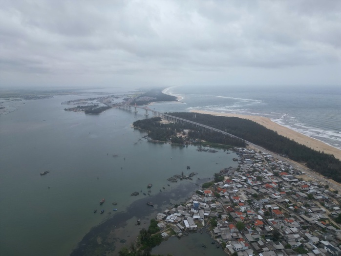 Th&ocirc;ng xe cầu Thuận An: Dự &aacute;n giao th&ocirc;ng lớn nhất miền trung ch&iacute;nh thức ho&agrave;n th&agrave;nh - Ảnh 1.