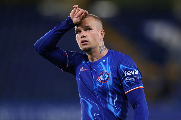 &Aacute;n phạt c&oacute; thể huỷ hoại sự nghiệp tiền vệ Chelsea - Ảnh 1.