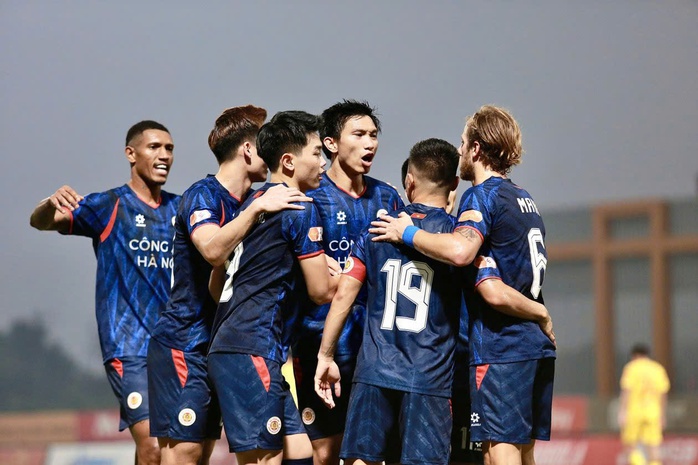 V-League: Từ nửa suất C1 ch&acirc;u &Aacute; đến vị tr&iacute; thứ 8 khu vực - Ảnh 2.