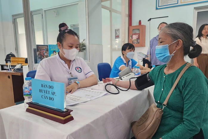 Triển khai chiến lược phòng bệnh toàn dân - Ảnh 1. Triển khai chiến lược phòng bệnh toàn dân - Ảnh 1.