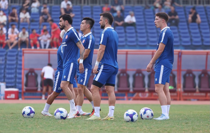 Thanh Hóa gây sốc khi vùi dập CLB Công an TP HCM đến 4 bàn không gỡ - Ảnh 3.