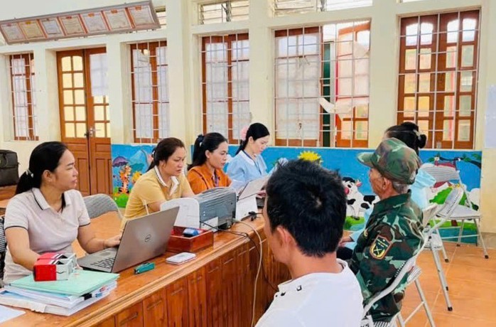 Điều động 35 cán bộ sở, ban, ngành giữ các vị trí chủ chốt cấp xã - Ảnh 1.