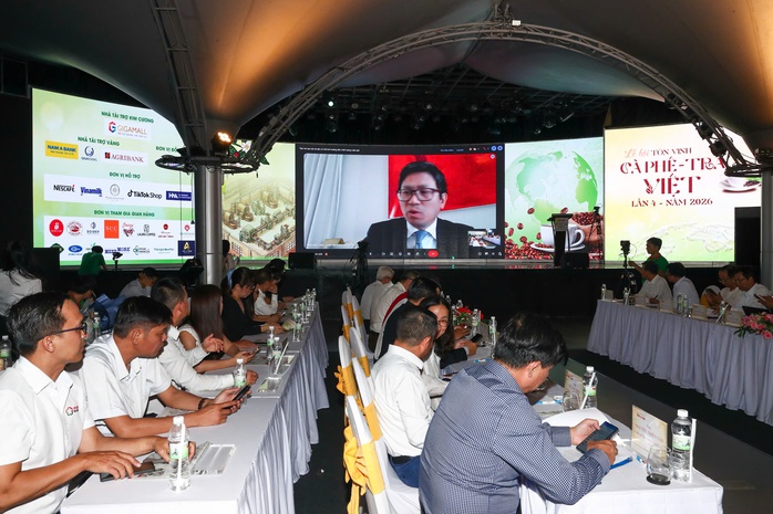 Cà phê Việt Nam tại châu Âu: Nghịch lý người tiêu dùng không biết nguồn gốc - Ảnh 2. Cà phê Việt Nam tại châu Âu: Nghịch lý người tiêu dùng không biết nguồn gốc - Ảnh 2.