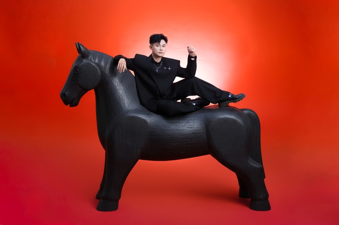 Bi&ecirc;n đạo m&uacute;a Vĩnh Khương khoe vẻ đẹp "ch&agrave;ng thơ" - Ảnh 7.