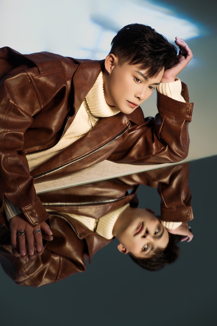 Bi&ecirc;n đạo m&uacute;a Vĩnh Khương khoe vẻ đẹp "ch&agrave;ng thơ" - Ảnh 13.