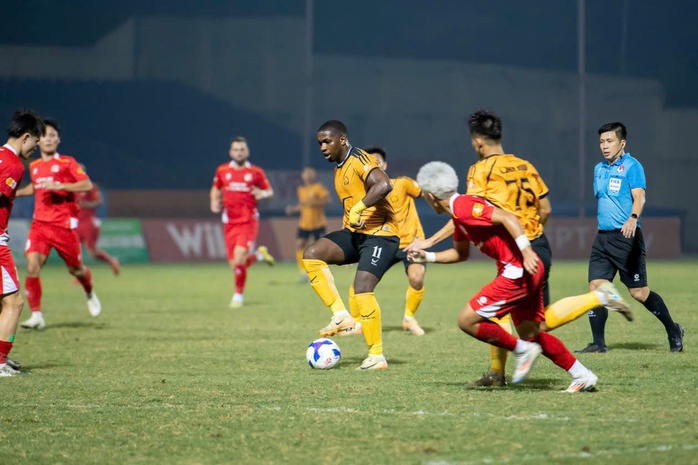 Thanh H&oacute;a tạo kịch t&iacute;nh tại V-League - Ảnh 1.