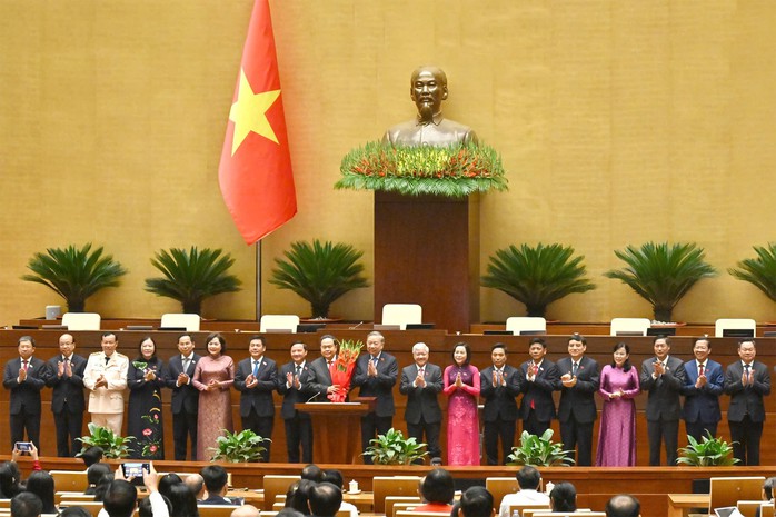 Bầu cử tại Quốc hội kh&oacute;a XVI: Chủ nhiệm Uỷ ban v&agrave; Tổng Thư k&yacute; mới - Ảnh 1.