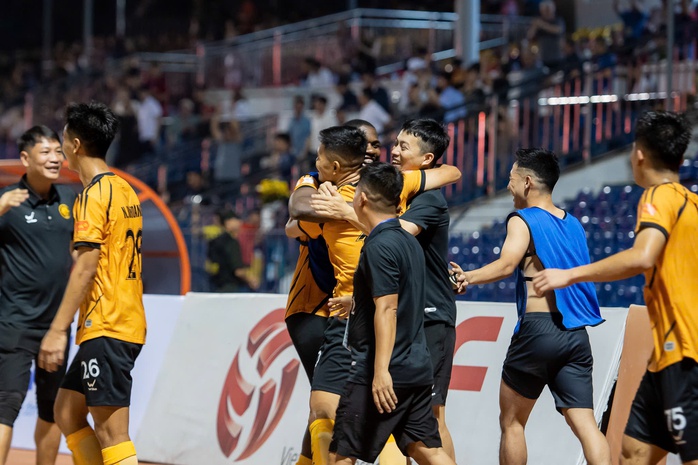 Cơn &ldquo;địa chấn&rdquo; mang t&ecirc;n Thanh H&oacute;a - Ảnh 1.