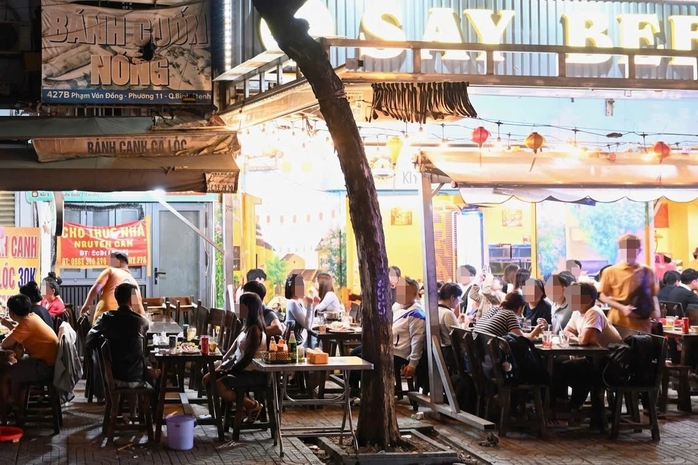 Phạt nặng h&agrave;nh vi &eacute;p nhậu v&agrave; b&agrave;i to&aacute;n thực thi - Ảnh 1.