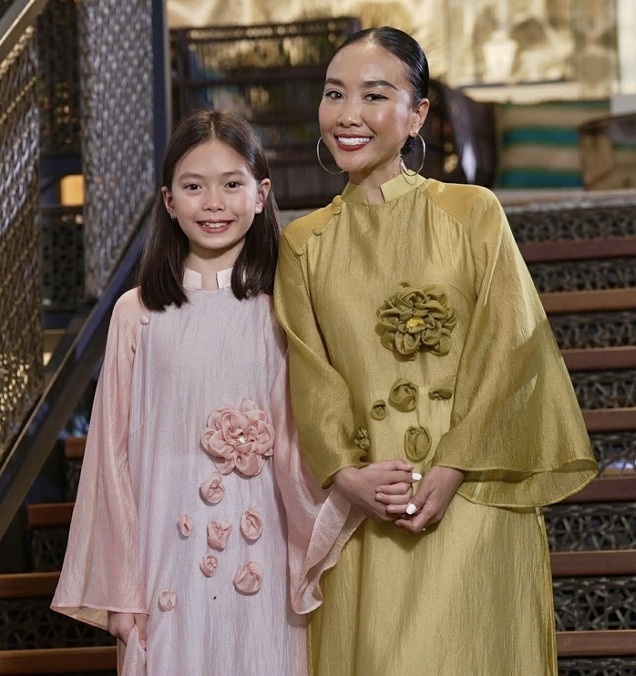 Phương Thanh, L&acirc;n Nh&atilde;, Đoan Trang hội ngộ đ&ecirc;m nhạc "Hơn một lời c&aacute;m ơn" - Ảnh 3.