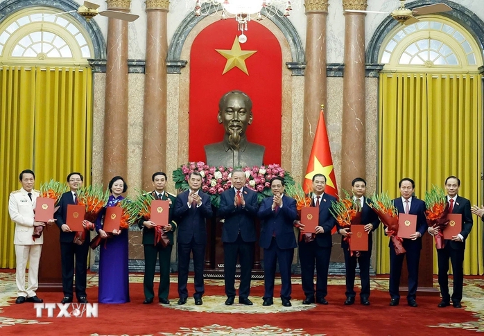 Tổng B&iacute; thư T&ocirc; L&acirc;m c&ocirc;ng bố Quyết định bổ nhiệm th&agrave;nh vi&ecirc;n Ch&iacute;nh phủ nhiệm kỳ 2026 - 2031 - Ảnh 1.