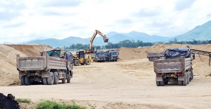 Gia Lai tổ chức họp khẩn trước &ldquo;cơn sốt&rdquo; gi&aacute; vật liệu x&acirc;y dựng - Ảnh 2.