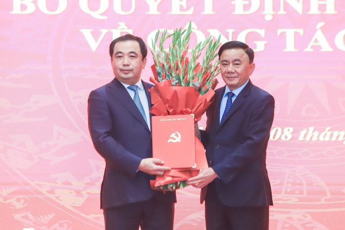 T&acirc;n B&iacute; thư Th&agrave;nh ủy H&agrave; Nội Trần Đức Thắng cam kết ph&aacute;t triển thủ đ&ocirc; 2026 - Ảnh 2.