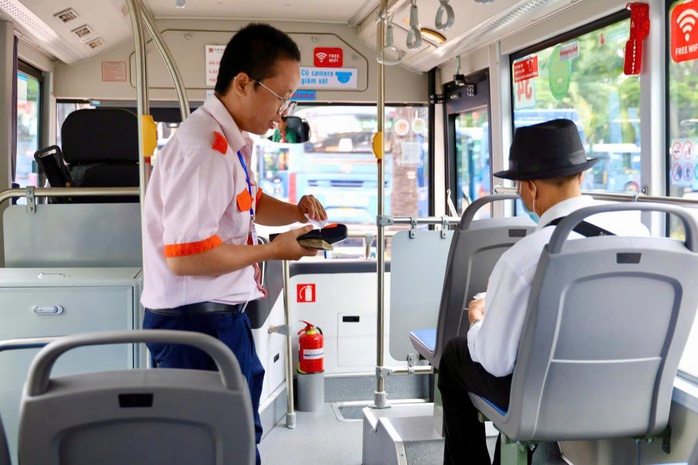 Miễn ph&iacute; xe bu&yacute;t: Tầm nh&igrave;n xa cho giao th&ocirc;ng đ&ocirc; thị - Ảnh 1.