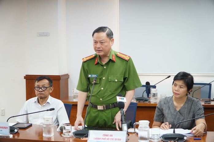 TPHCM th&iacute; điểm C&ocirc;ng an cấp x&atilde; đảm bảo về trật tự đ&ocirc; thị đến nay ra sao? - Ảnh 1.