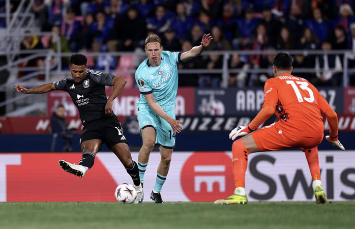 Aston Villa đại ph&aacute; Bologna, &aacute;p s&aacute;t b&aacute;n kết Europa League - Ảnh 3.