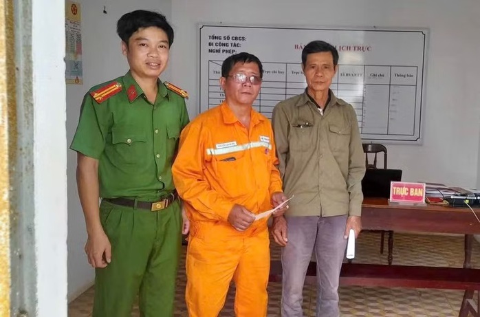 - Ảnh 1. - Ảnh 1.