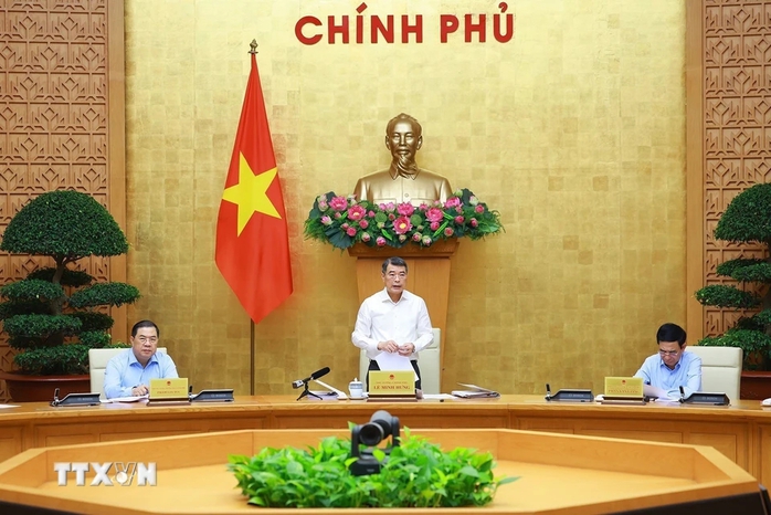 Thủ tướng L&ecirc; Minh Hưng chủ tr&igrave; họp Thường trực Ch&iacute;nh phủ  - Ảnh 2.