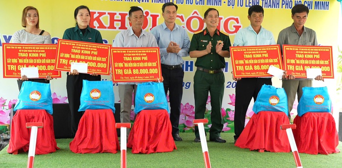 Hoạt động nghĩa tình của Ủy ban MTTQ Việt Nam TPHCM tại Tây Ninh - Ảnh 5.