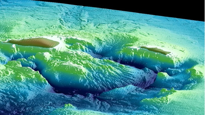 Quái vật lửa cực nguy hiểm được “nạp đạn” ngoài khơi Nhật Bản - Ảnh 1.