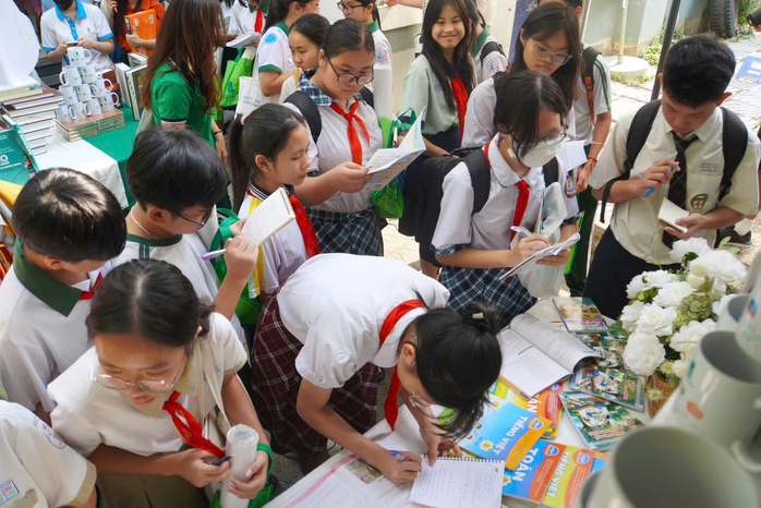 Trường "điểm" đầu ti&ecirc;n ở TPHCM th&ocirc;ng b&aacute;o tuyển sinh lớp 6 kh&ocirc;ng theo địa giới h&agrave;nh ch&iacute;nh  - Ảnh 1.