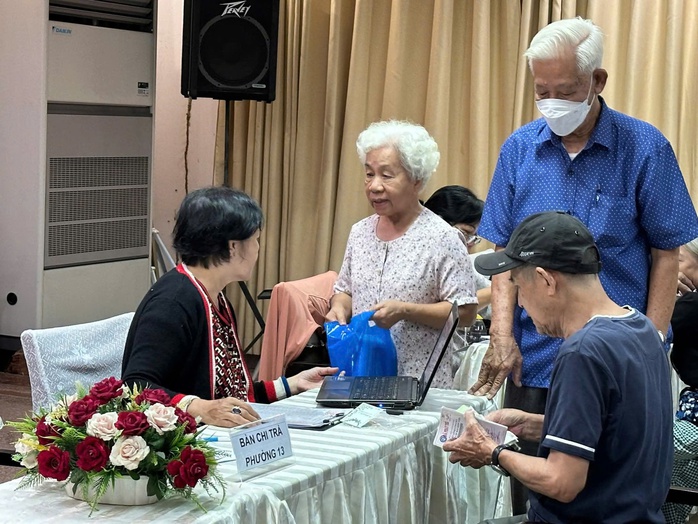 Một ch&iacute;nh s&aacute;ch mới từ th&aacute;ng 5-2026 gi&uacute;p người lao động cải thiện lương hưu - Ảnh 1.