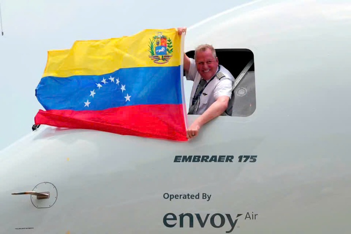 Mỹ nối lại đường bay thẳng tới Venezuela sau hơn 7 năm - Ảnh 1.