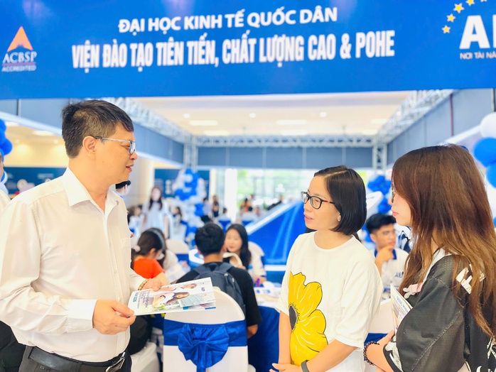 ĐH Kinh tế Quốc d&acirc;n tuyển 9000 chỉ ti&ecirc;u, mở th&ecirc;m 15 ng&agrave;nh, chương tr&igrave;nh mới - Ảnh 2.