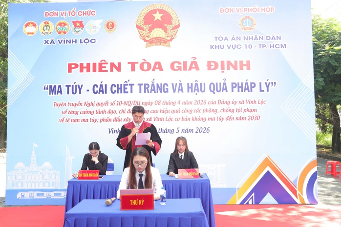 X&atilde; Vĩnh Lộc tổ chức phi&ecirc;n t&ograve;a giả định tuy&ecirc;n truyền ph&ograve;ng, chống ma t&uacute;y - Ảnh 2.