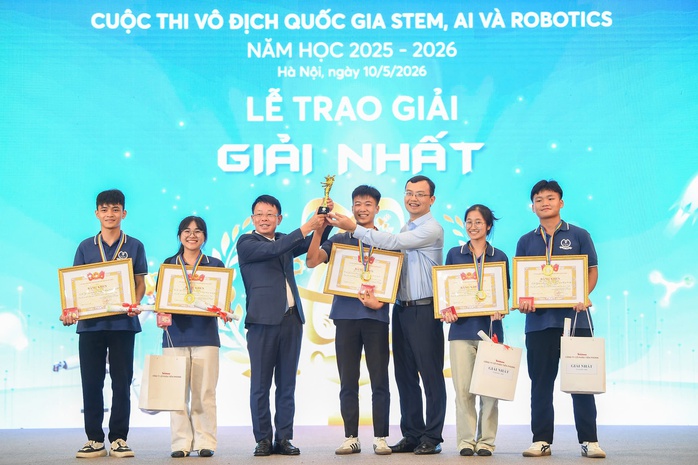 5 đội xuất sắc gi&agrave;nh giải nhất V&ocirc; địch Quốc gia STEM, AI v&agrave; Robotics - Ảnh 2.