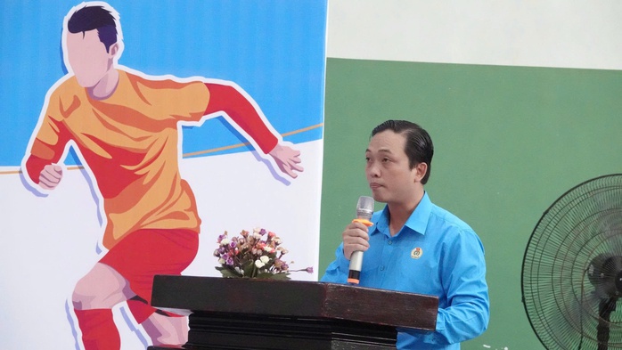 S&ocirc;i nổi Th&aacute;ng C&ocirc;ng nh&acirc;n - Ảnh 8.