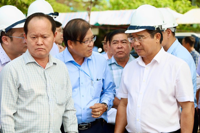 TPHCM "điểm mặt" từng trường hợp thiếu tr&aacute;ch nhiệm, đ&ugrave;n đẩy, n&eacute; tr&aacute;nh trong giải ph&oacute;ng mặt bằng - Ảnh 1.